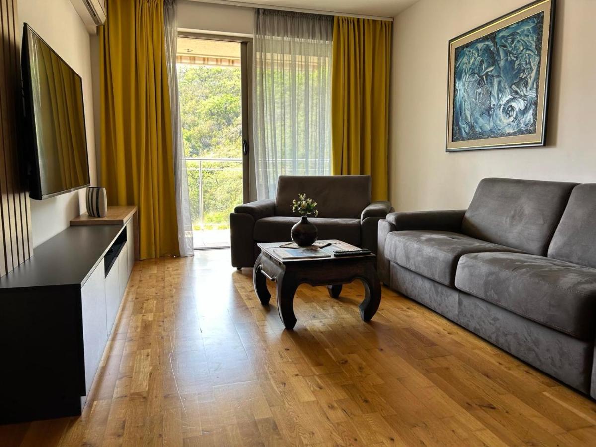 Apartment mit Terrasse