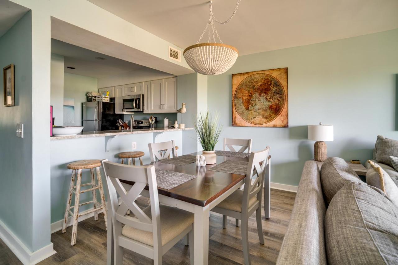 Pool Access and Views at Saint Helena Island Condo! - B&B Oceanmarsh Subdivision