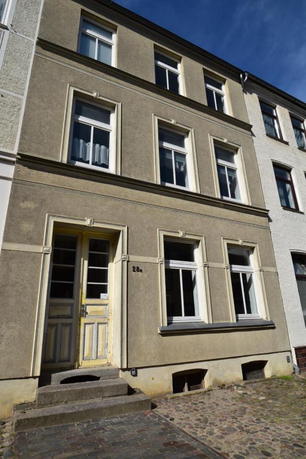 GrosaArtig aufzeit Monteurwohnung in Wismar - Bed and Breakfast Wismar