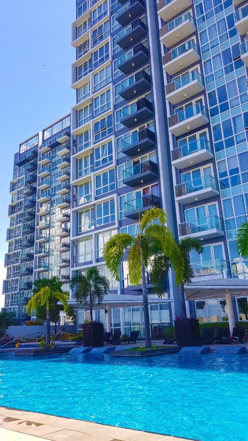 Mactan Newtown - 1BR Stunning Ocean View and City View - Ferienwohnung