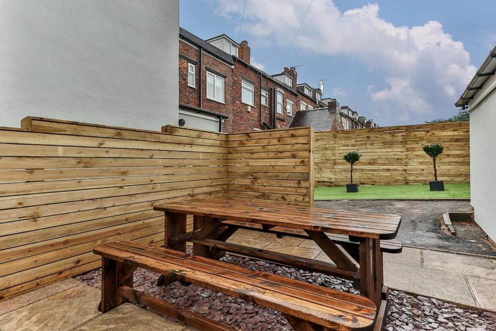 Luxury Spacious Pad with Games Room - Ferienwohnung