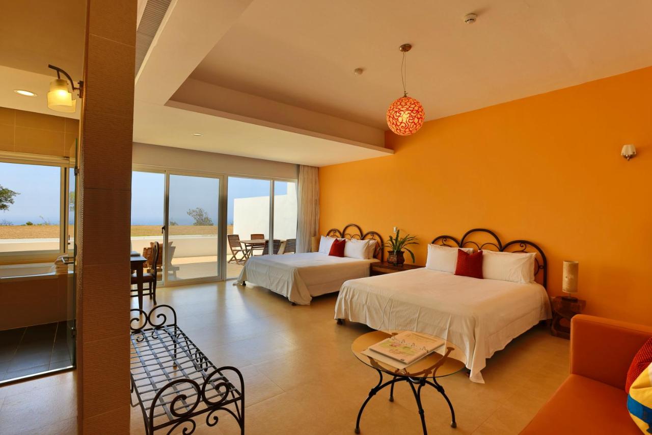 Quadruple Room with Sea View