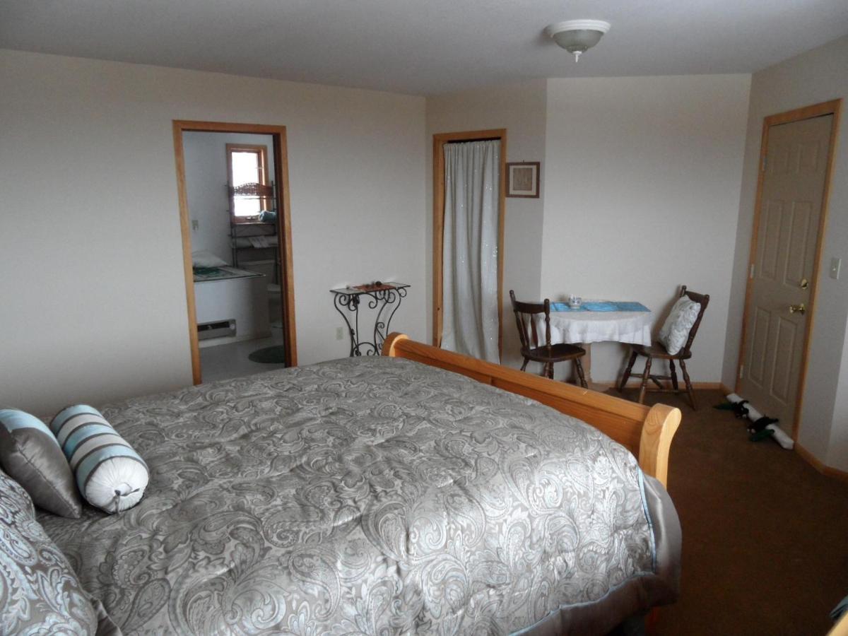 Deluxe Suite with Sea View
