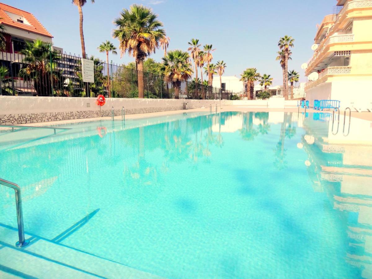 Lovely apartment with sea view and free WIFI, center of Las Americas Playa Honda - Chambres d'hôtes Playa de las Américas