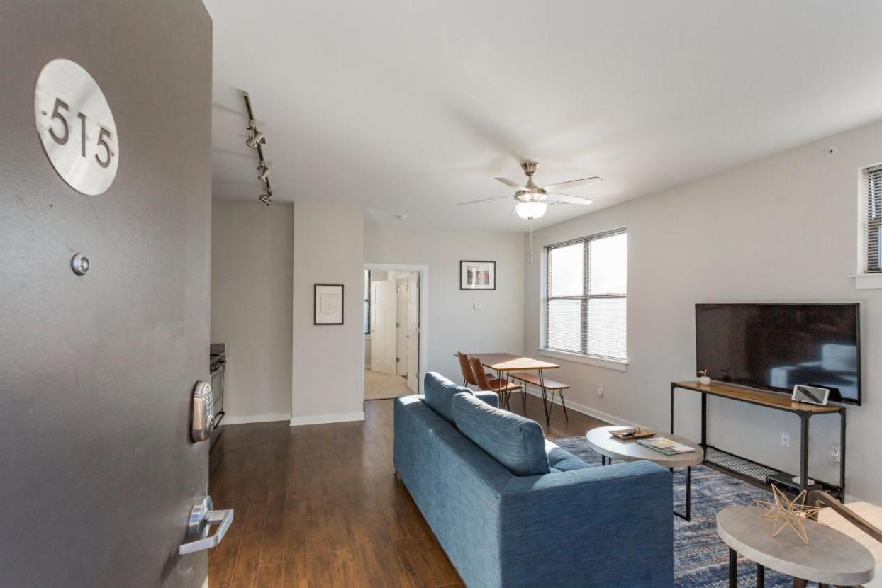 CozySuites Music Row Spacious 1BR with free parking 60 - B&B Nashville