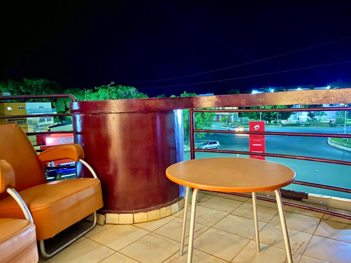 Center Point - B&B Antsiranana