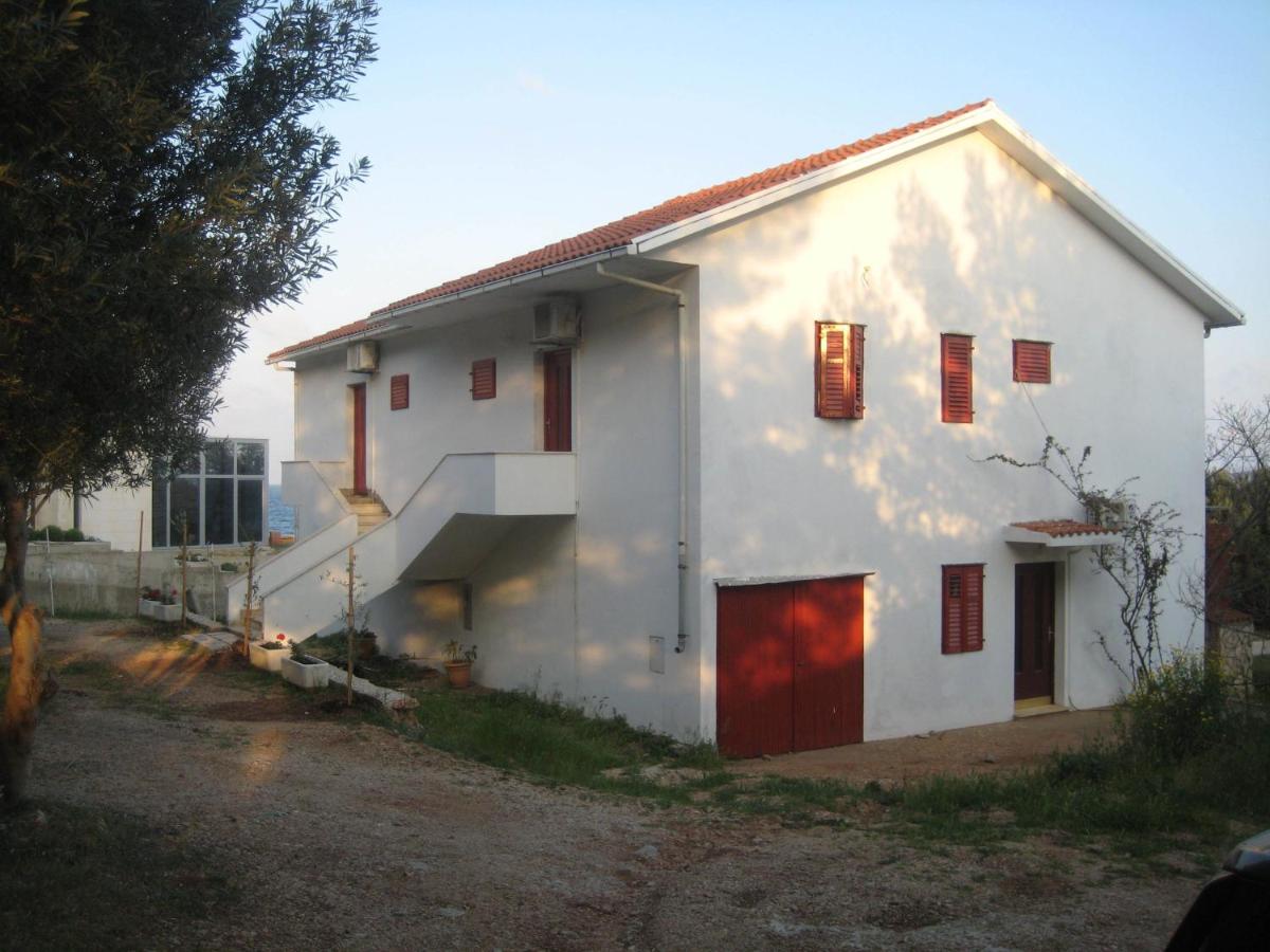 Three-Bedroom Apartment with Terrace and Sea View