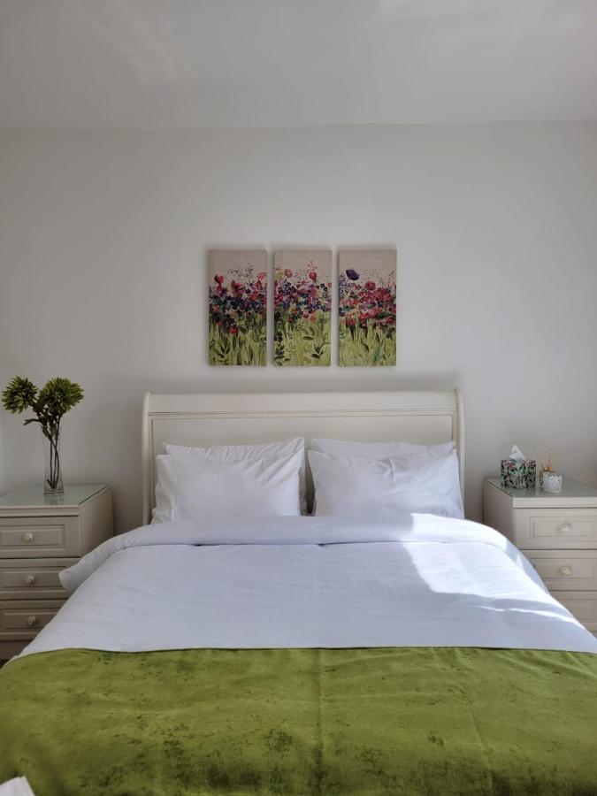 B&B Southall - Southall Inn - Near Heathrow - Bed and Breakfast Southall