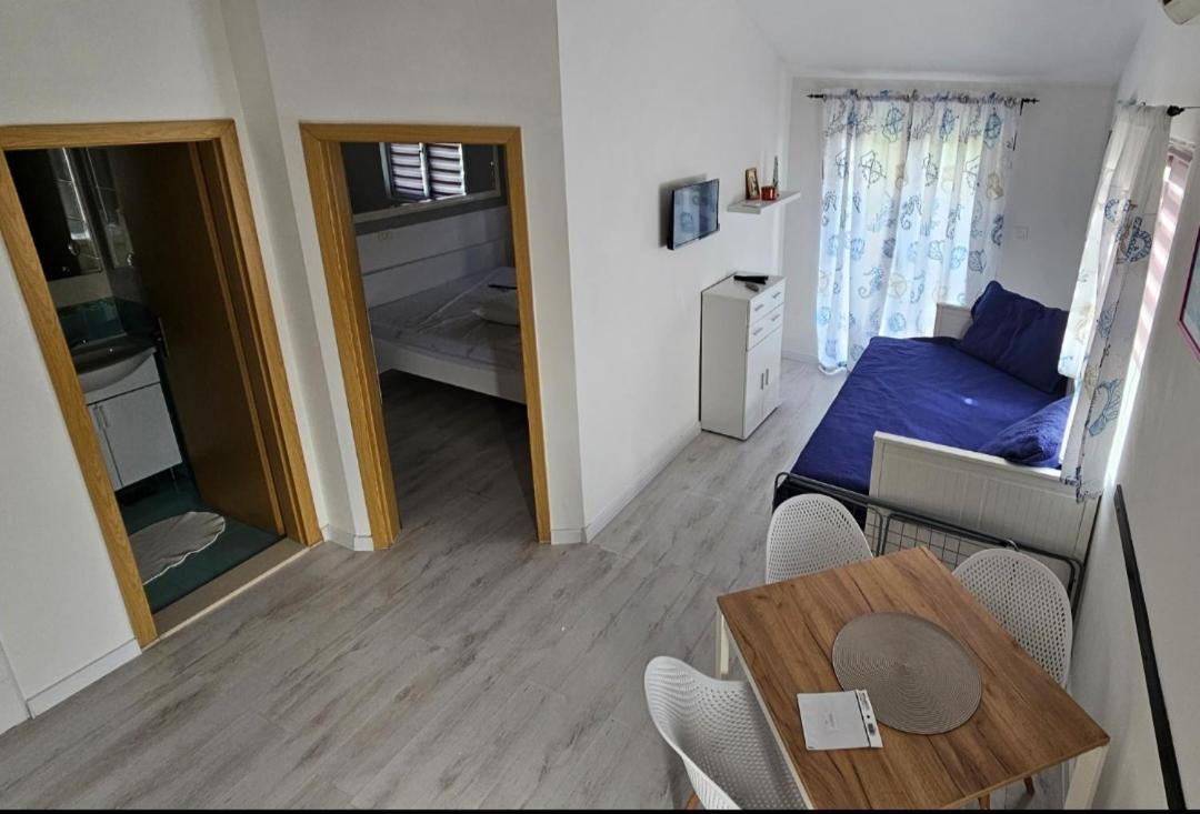 Apartment mit Terrasse