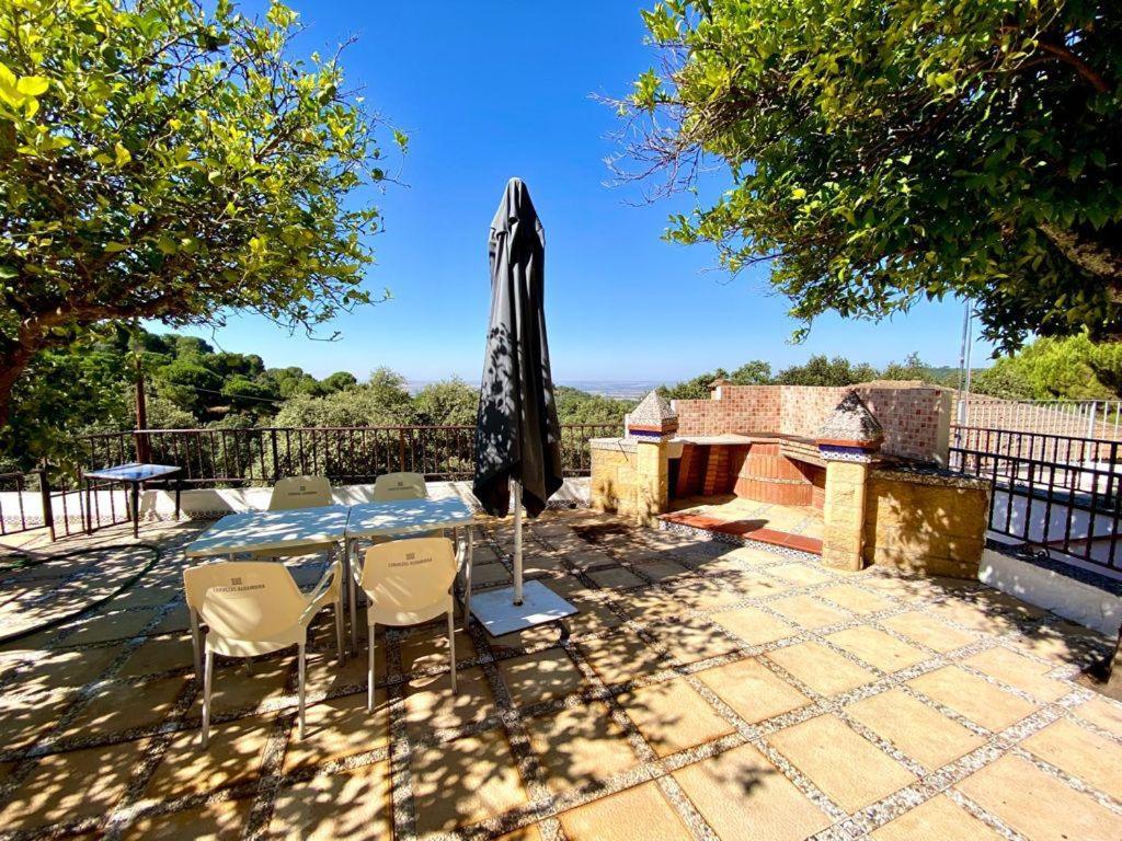 TrassierraRooms - Chalet a 10 min de Córdoba, con jacuzzi privado y piscina semi-privada - Bed and Breakfast Córdoba