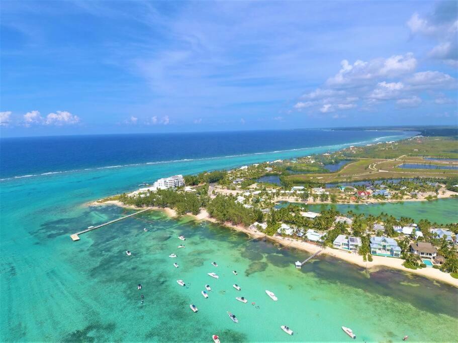 Island House # 9 - Bed and Breakfast