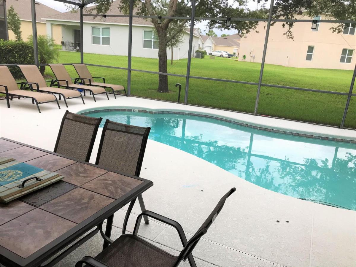 B&B Haines City - 4 bedrooms pool home Calabay Parc Tower Lakes - Bed and Breakfast Haines City