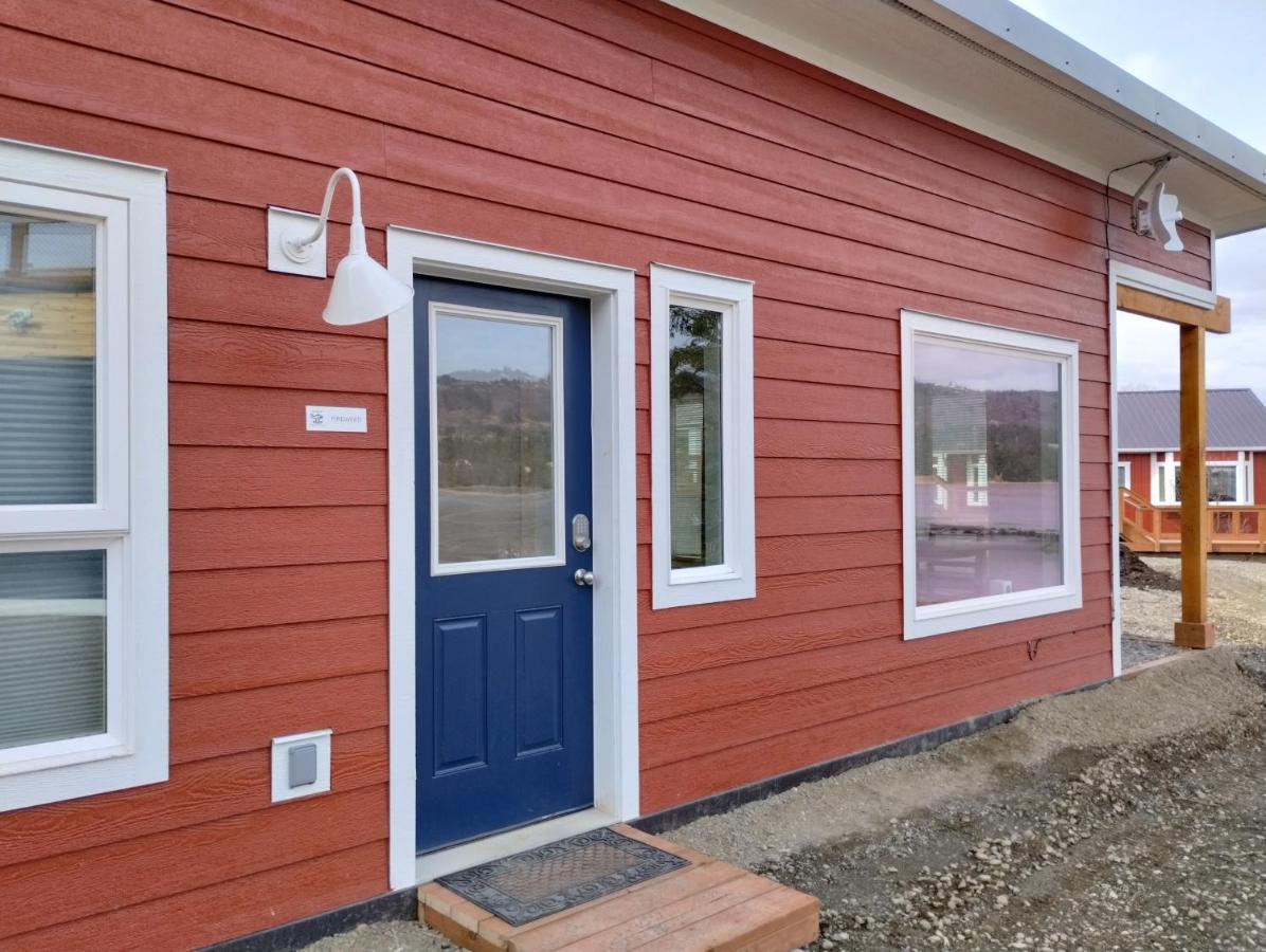 Fireweed Cabin - Homer Seaplane Base - B&B