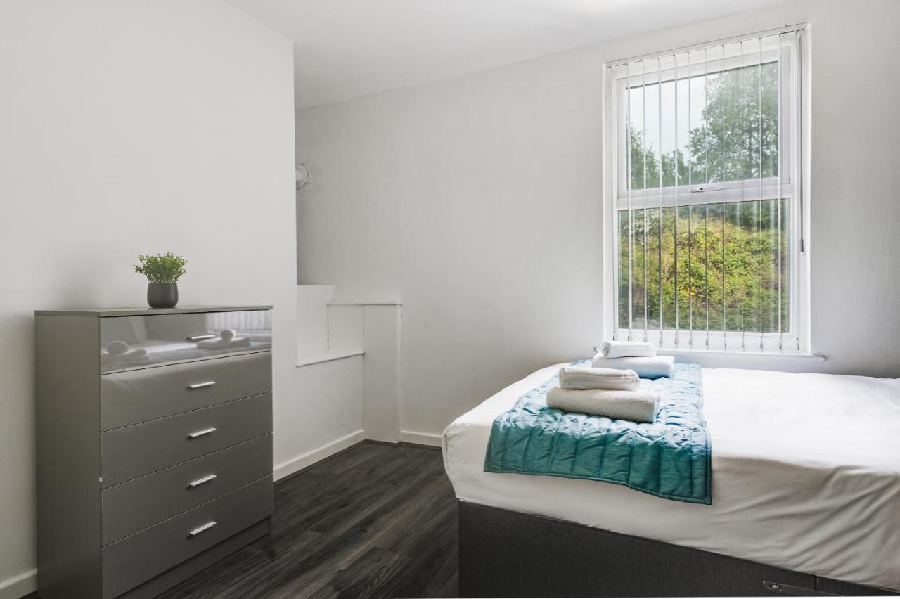 Vichy - Strathcona Suites, Houses in Wavertree - B&B