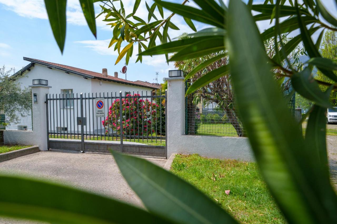 Casa Vacanza Acqua Dolce - Bed and Breakfast Maccagno Inferiore