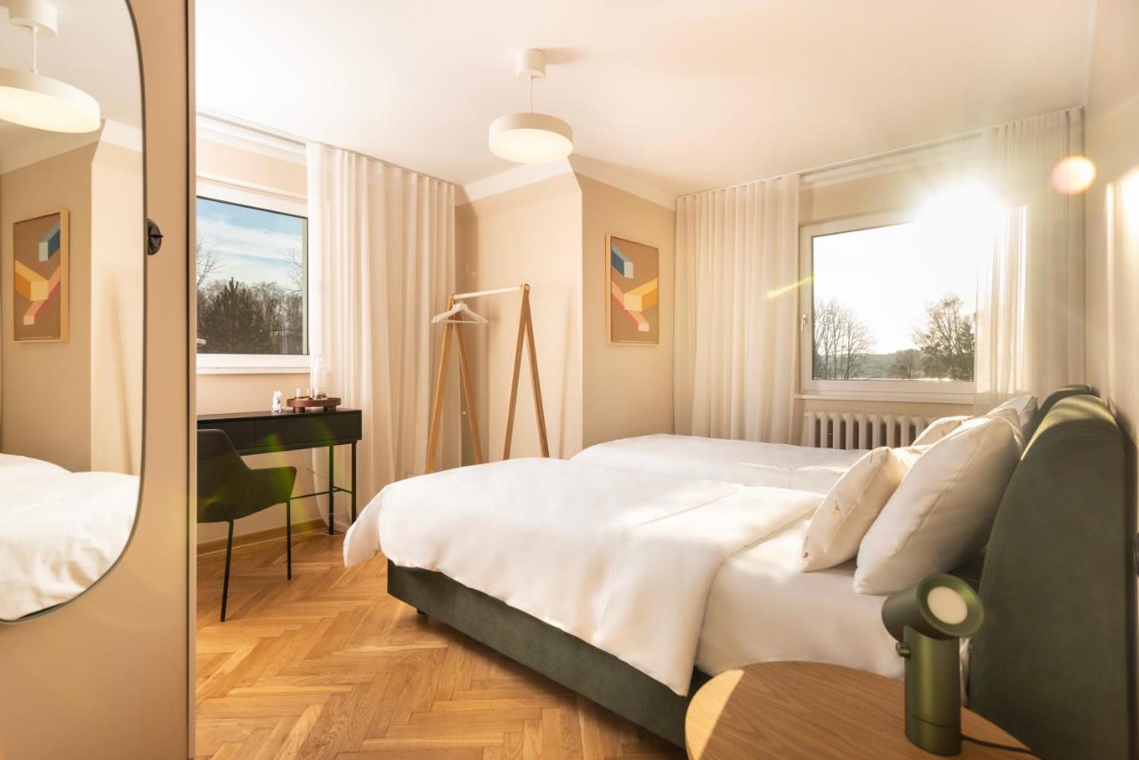 Deluxe Tweepersoonskamer met 1 of 2 Bedden en Uitzicht op het Meer