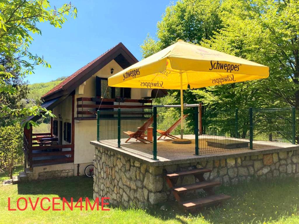 B&B Cetinje - LOVCEN4ME - Bed and Breakfast Cetinje