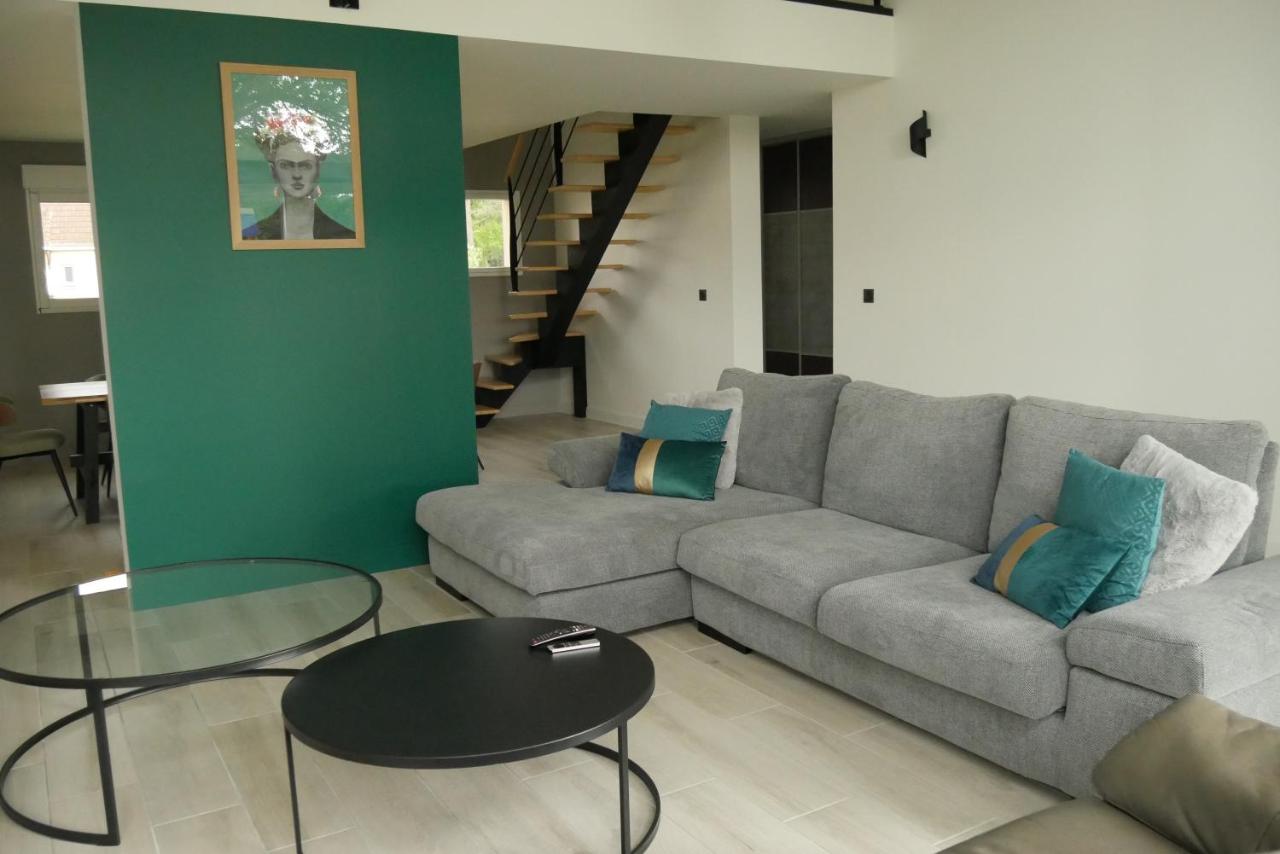 Logement à 100m du virage d'Arnage- Circuit des 24h du Mans - 6 personnes - B&B Arnage