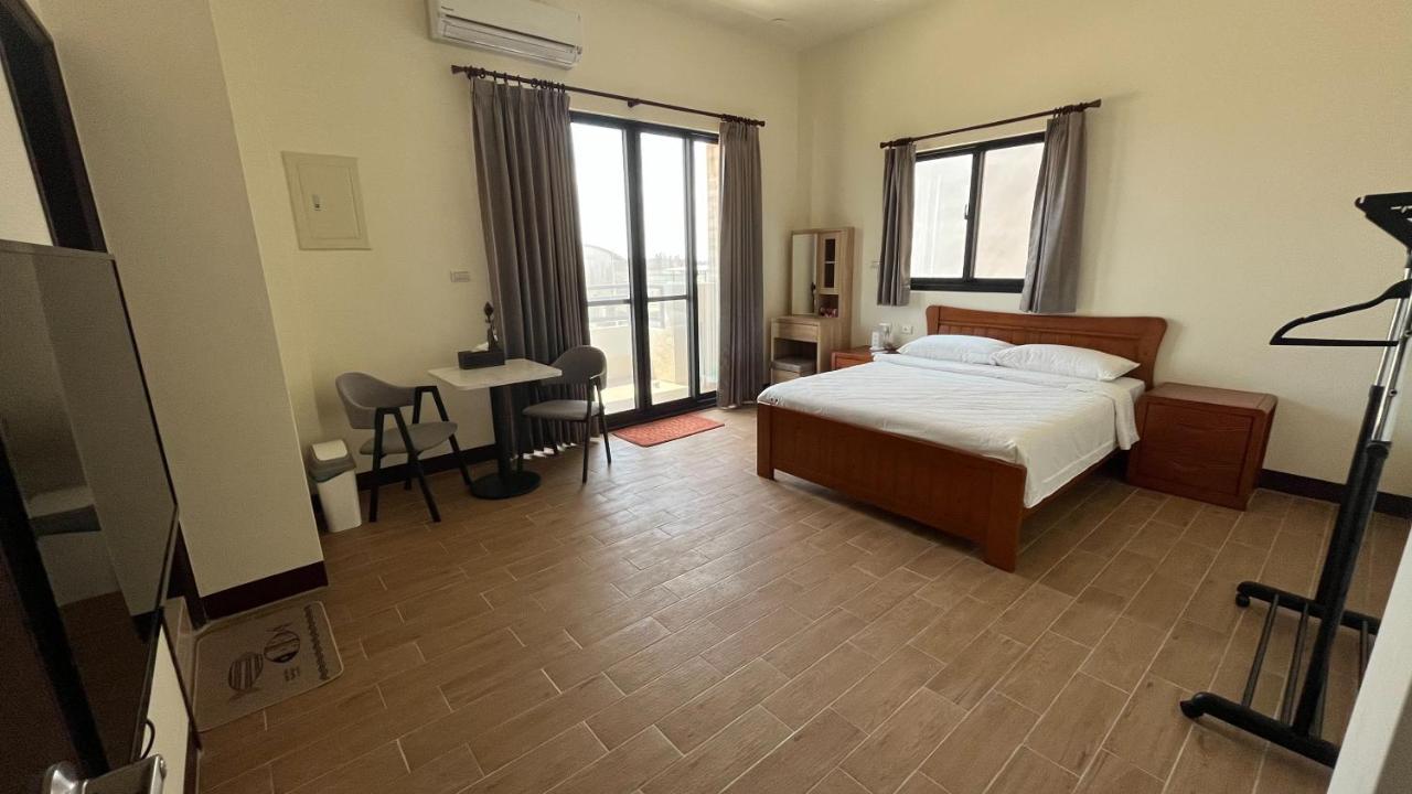 Large Double Room