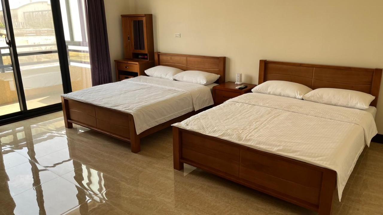 Large Twin Room