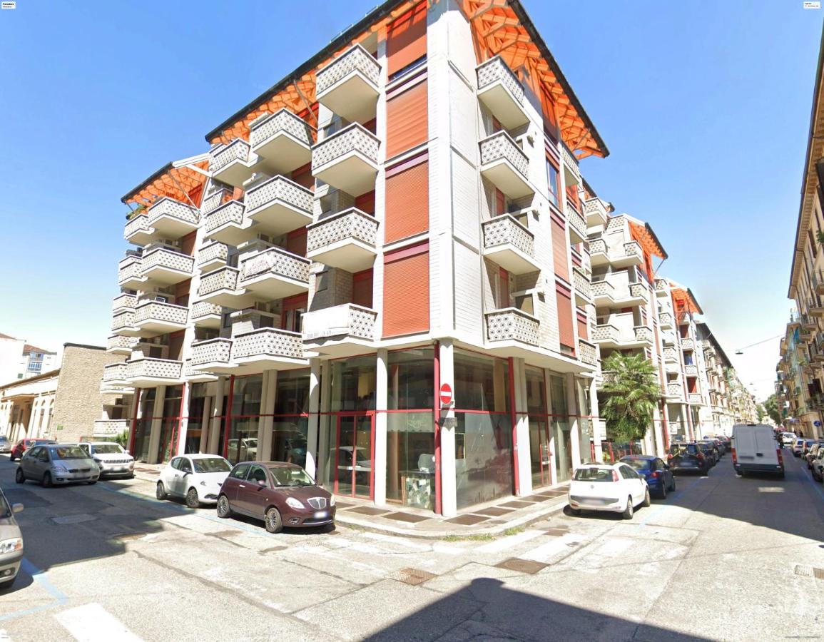 FloraDora - B&B