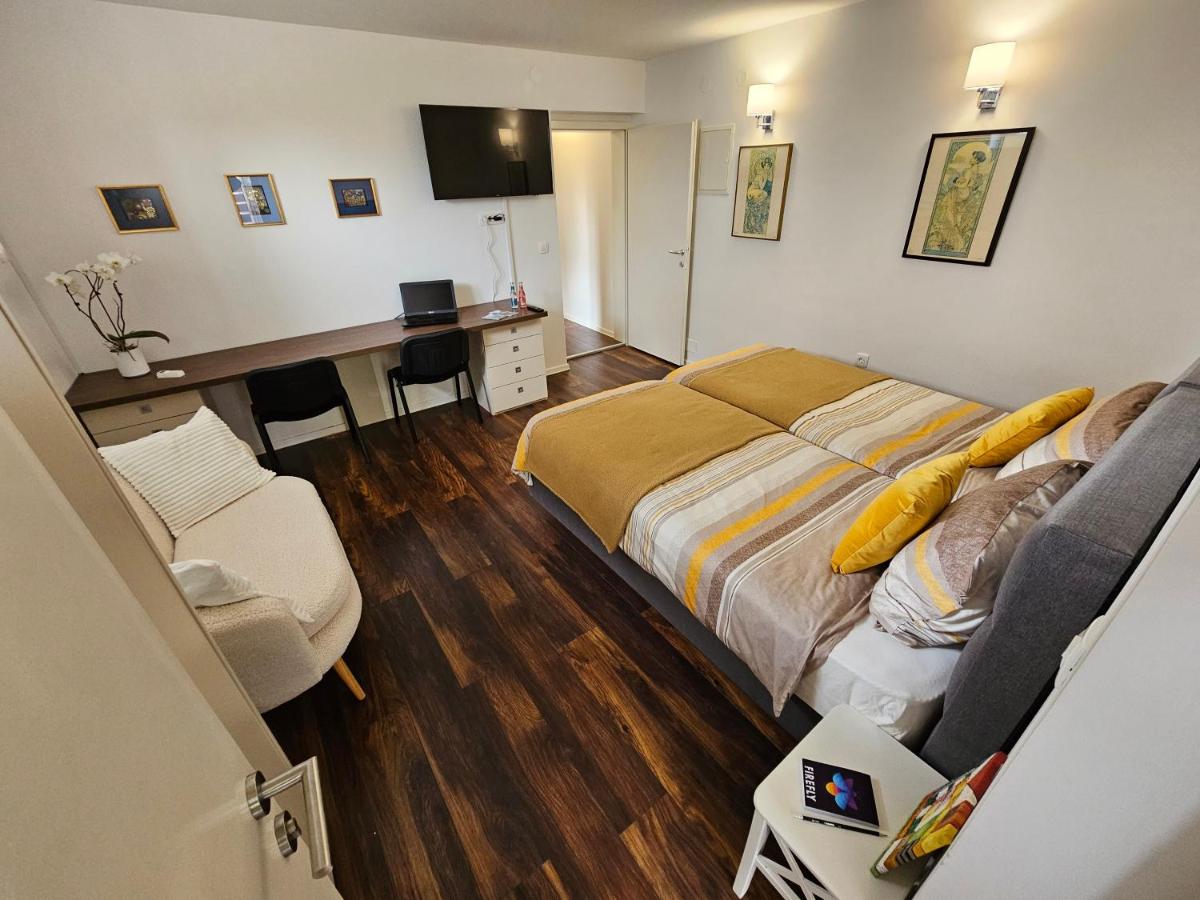 B&B Ljubljana - APARTMA FIREFLY1 - Bed and Breakfast Ljubljana