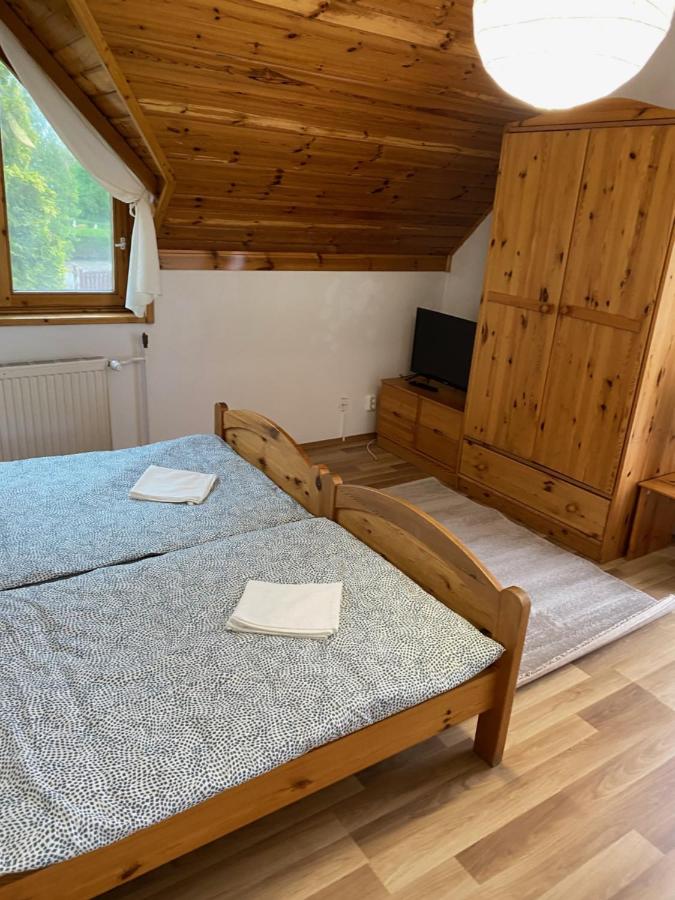 Vierbettzimmer mit Terrasse