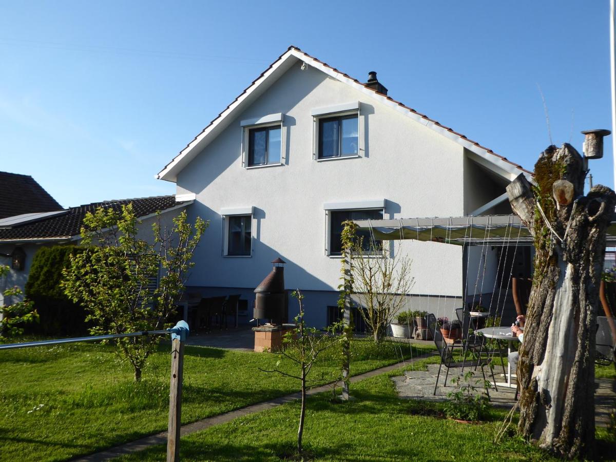 22 – Zimmer & Zmorge - Ferienwohnung