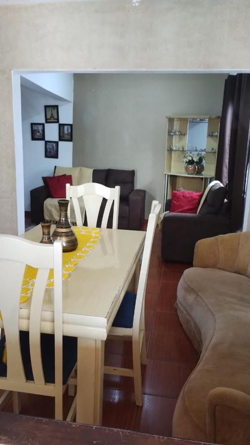 Casa Completa com 03 quartos a um quarteirão da Basílica Nacional - B&B Aparecida