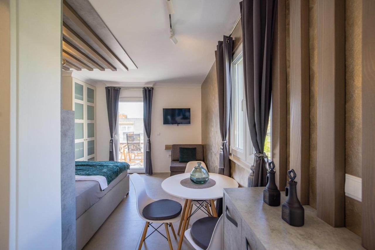 Studio mit Balkon