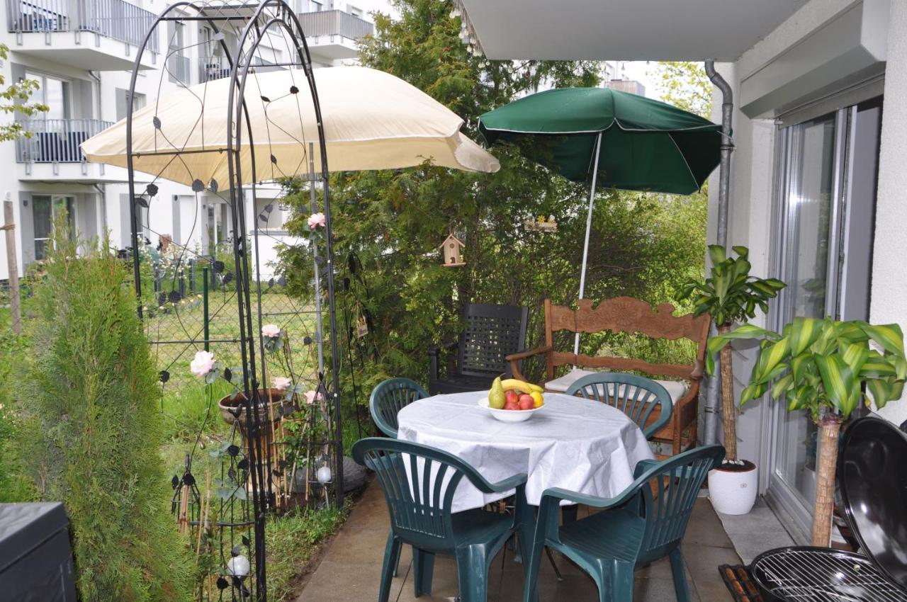 TerraceOasisBerlinAirport - B&B Schönefeld