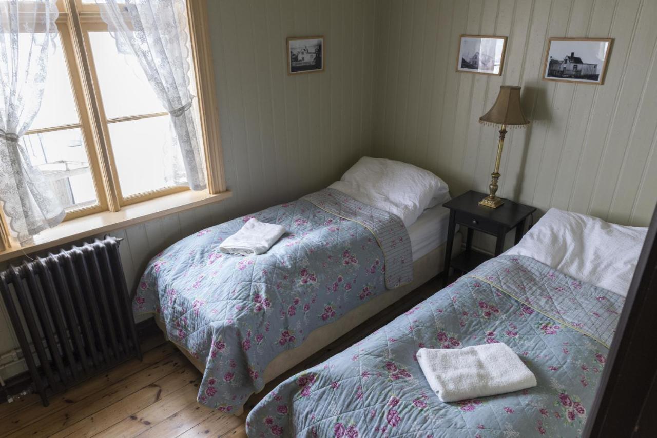 Double or Twin Room with Shared Bathroom