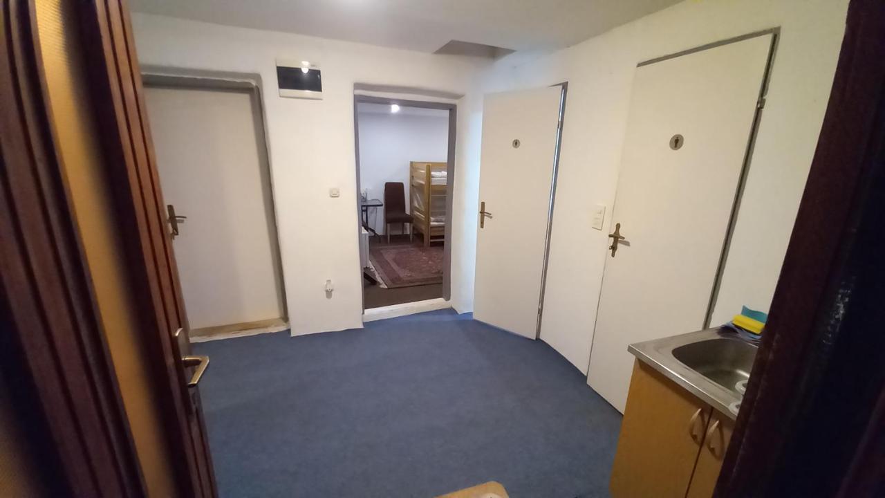 Mahala Apartments - Free Garage - Chambres d’hôtes
