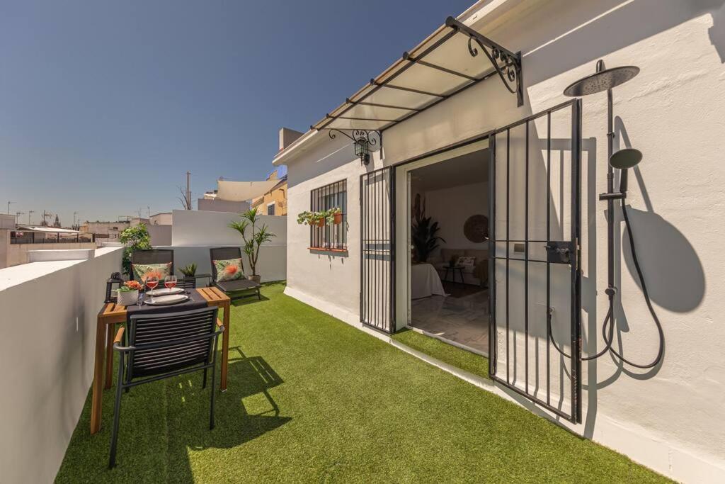 Avanti Alameda Sky Terrace, DISFRUTALO - B&B Seville