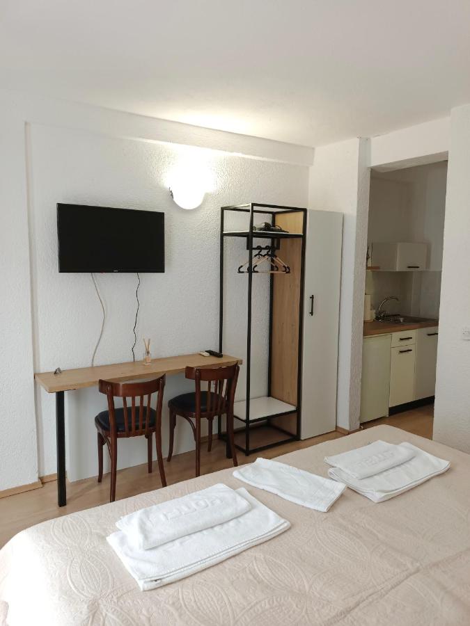 Studio with Balcony (2 Adults)