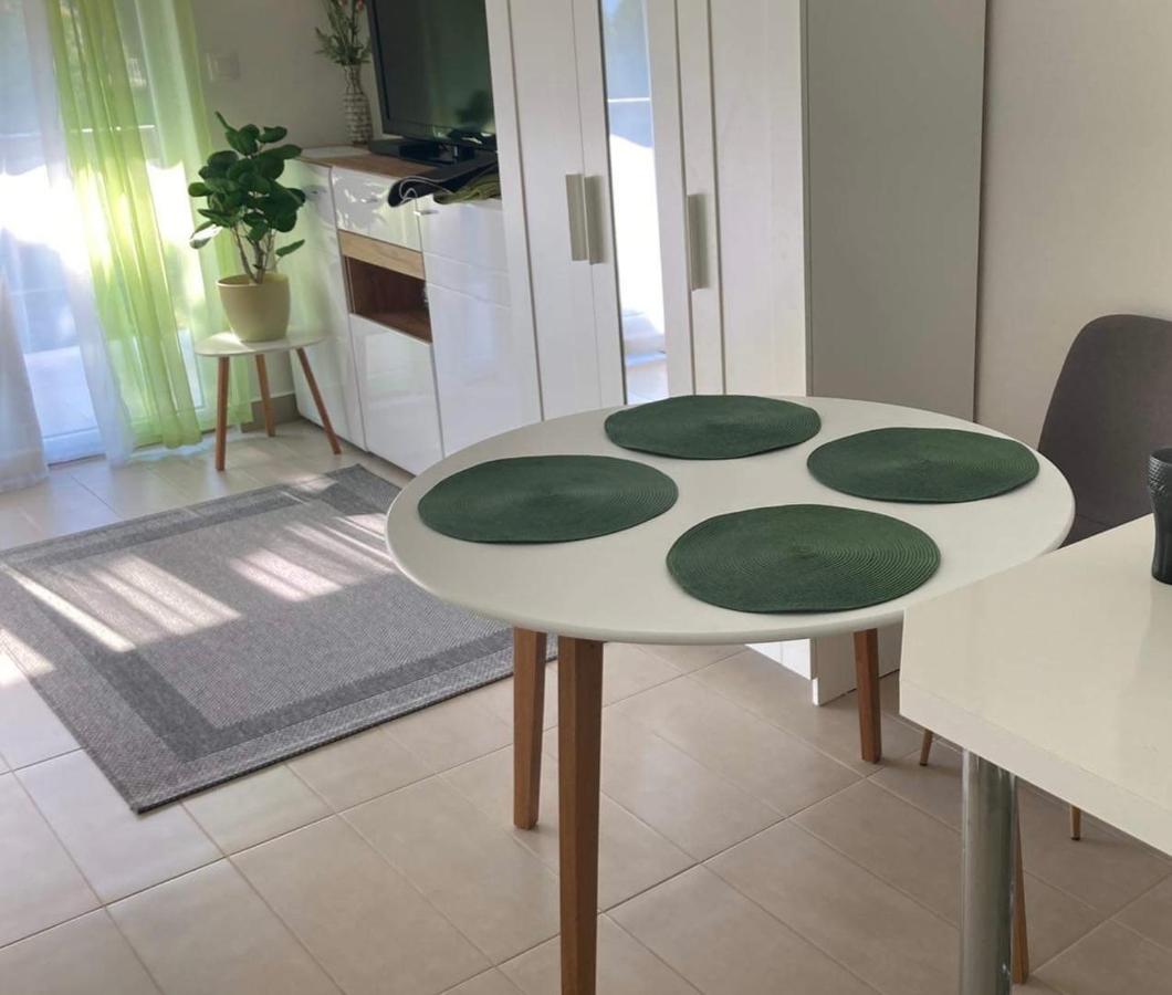 Éva apartman - B&B Balatonboglár