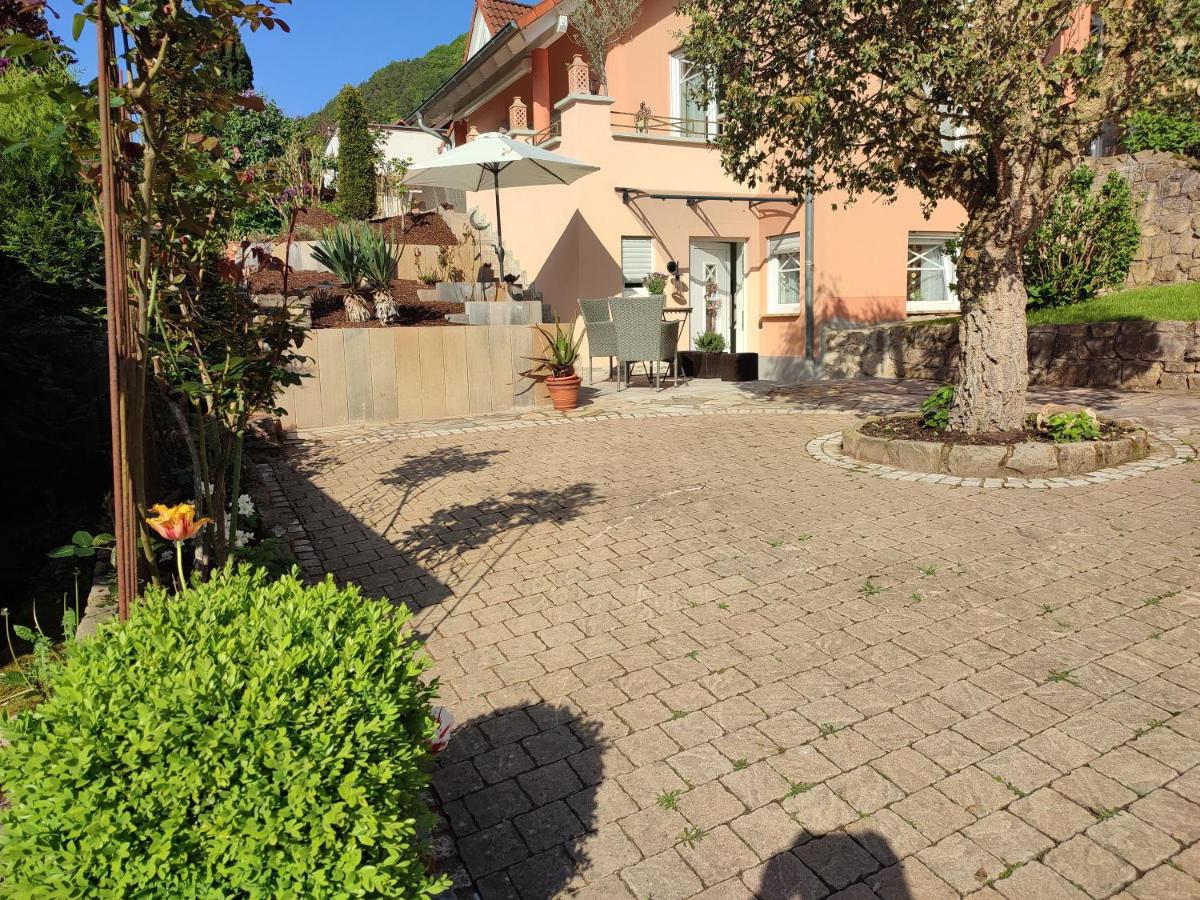 B&B Rinnthal - Ferienwohnung An der Korkeiche - Bed and Breakfast Rinnthal