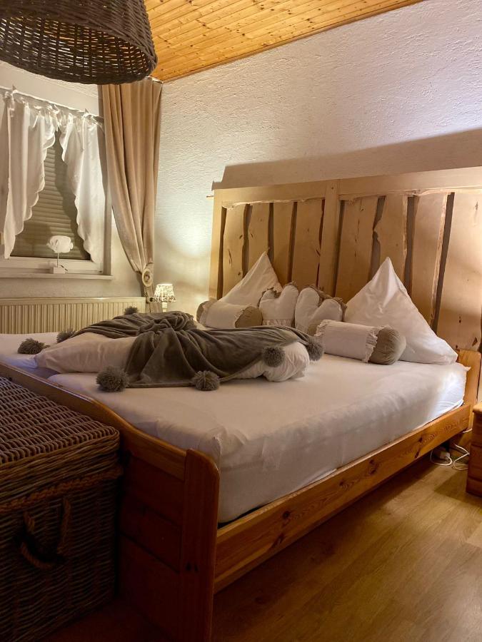 B&B Dommitzsch - Ferienwohnung Schmidtalien - Bed and Breakfast Dommitzsch