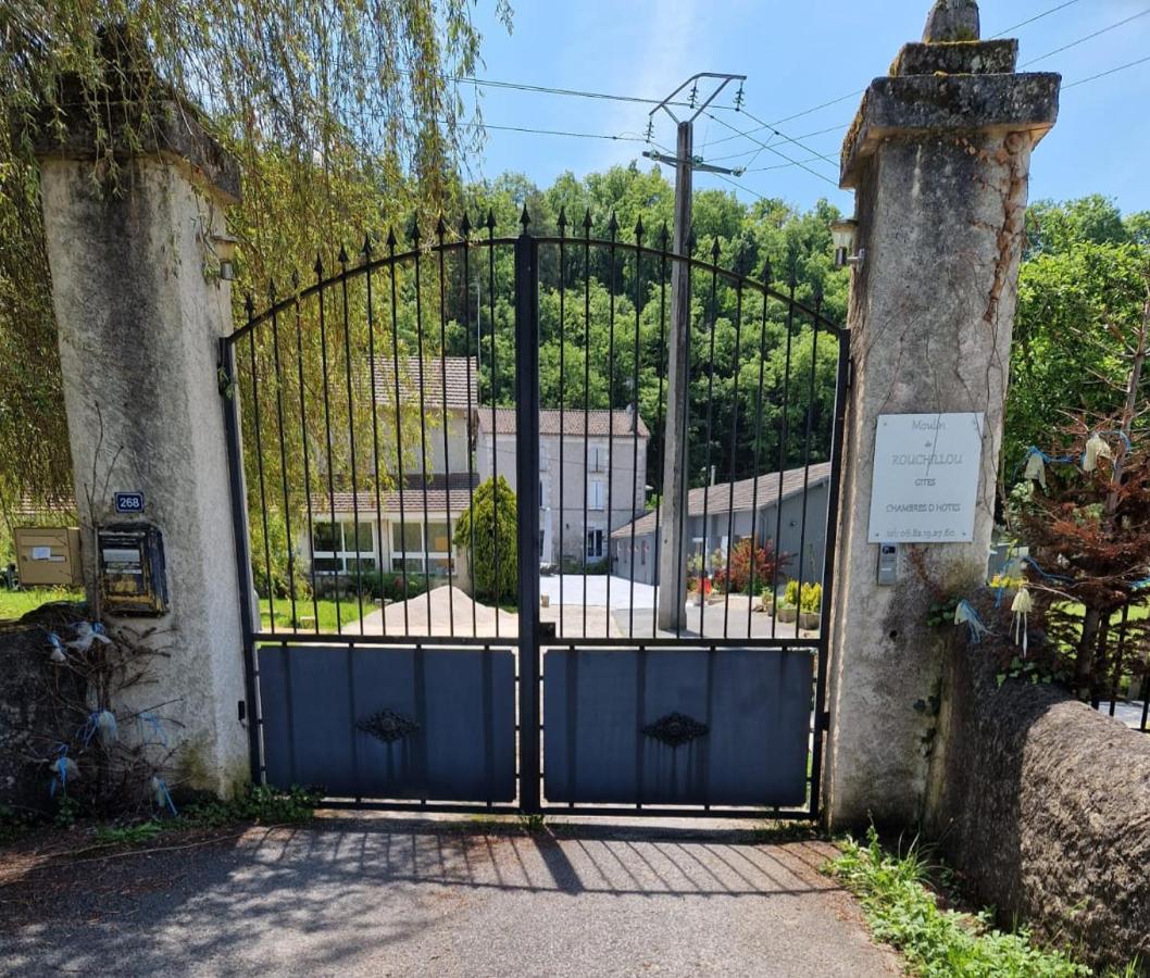 B&B Saint-Martial-de-Valette - moulin de rouchillou - Bed and Breakfast Saint-Martial-de-Valette