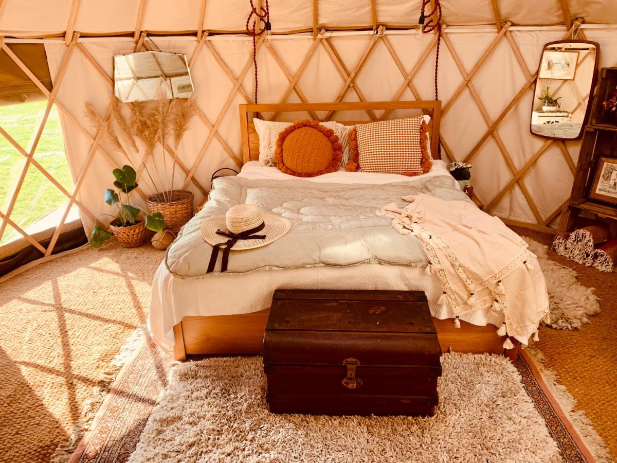 B&B Leeds - Acre & Shelter Yurt and Bell Tents at Bramham Horse Trials - Bed and Breakfast Leeds