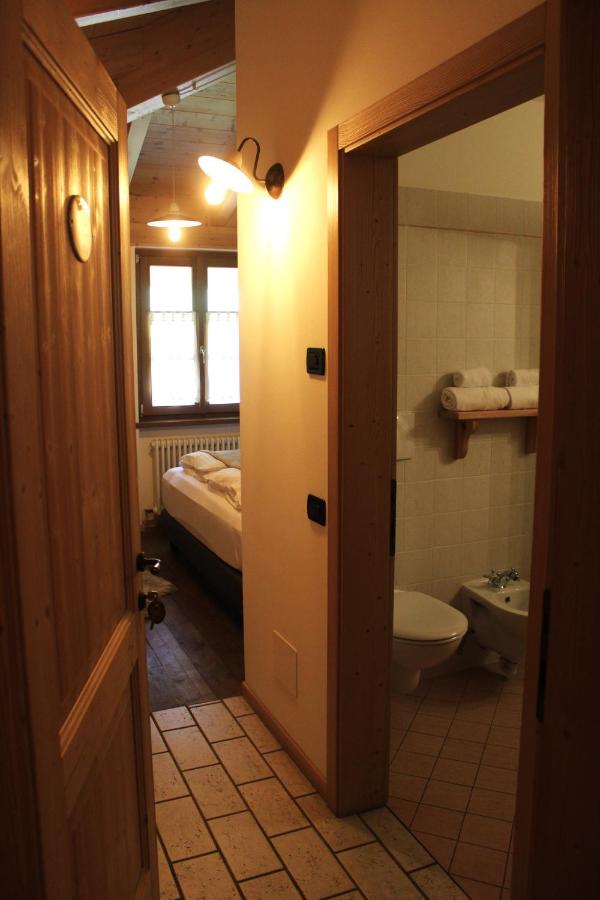 Doppelzimmer mit Balkon