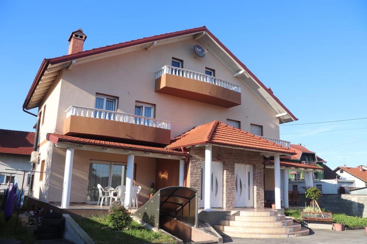 Apartman NAOMI - Chambres d’hôtes