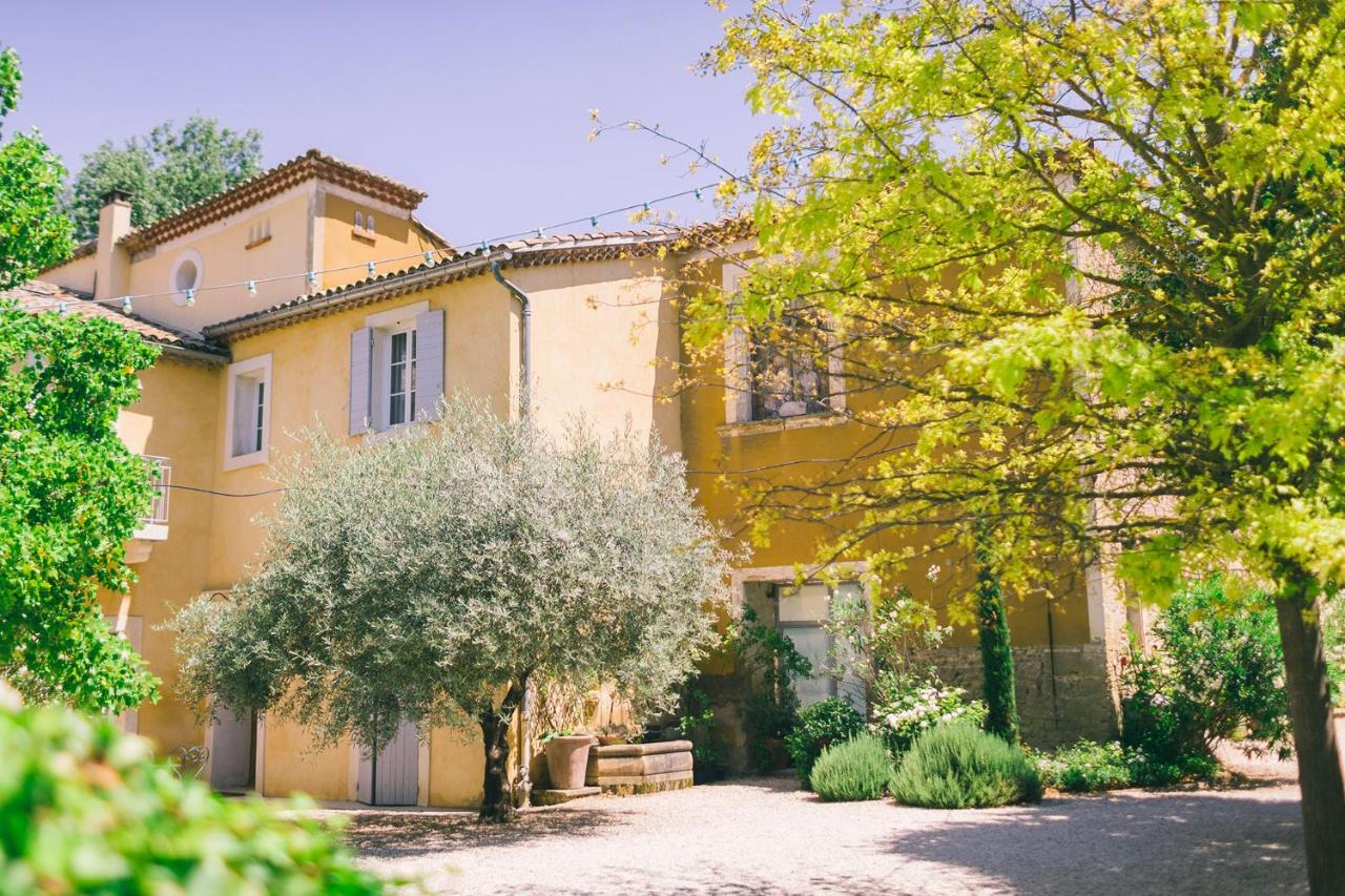 B&B Châteauneuf-de-Gadagne - Domaine de Blanche Fleur - Bed and Breakfast Châteauneuf-de-Gadagne