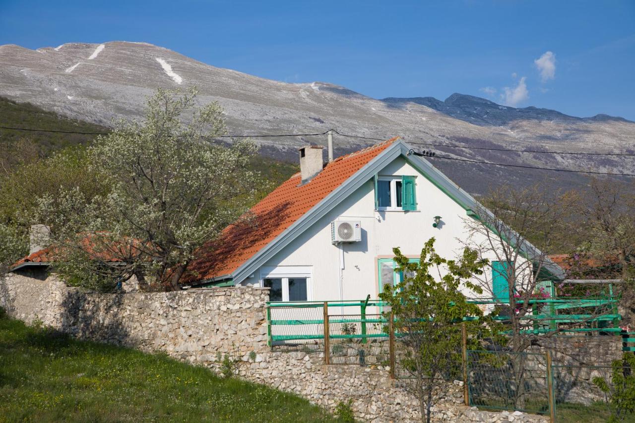 Vila Agroturizam Kućica Mostar-Welcome bikers - B&B