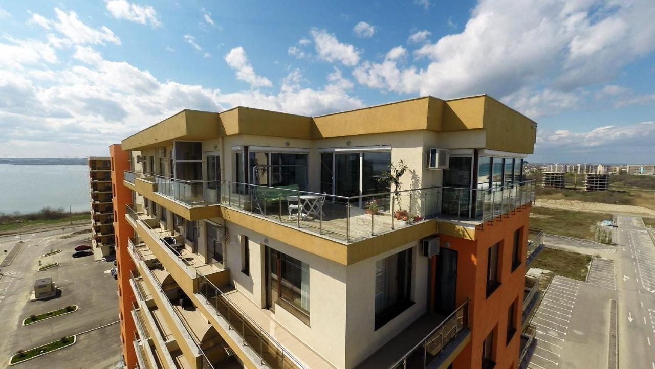 Belle Sea View Apartment Mamaia - B&B