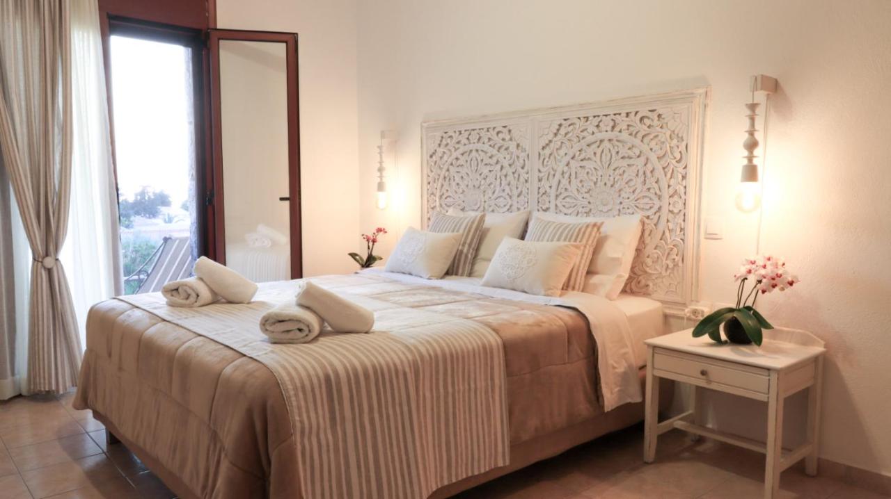 B&B Chavouna - Comfortable Apartment with Garden - Casa con Vista - Bed and Breakfast Chavouna
