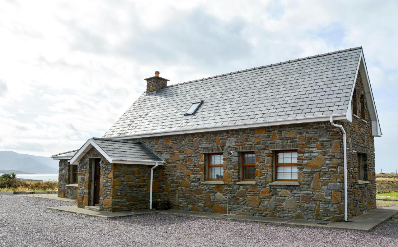 B&B Sneem - Beautiful stone cottage with sea views - Bed and Breakfast Sneem
