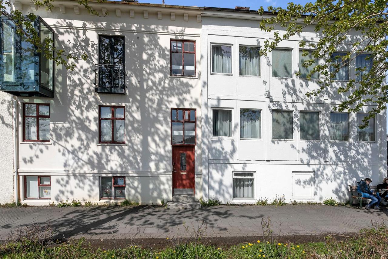 Central and Cozy Apartment - Ferienwohnung Reykjavík