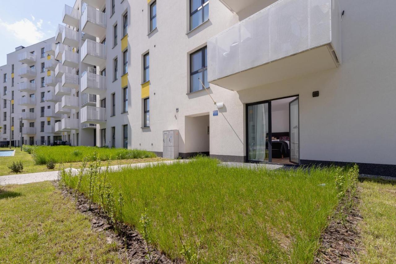 Elegant Pet-Friendly Studio in Krakow by Noclegi Renters - Ferienwohnung