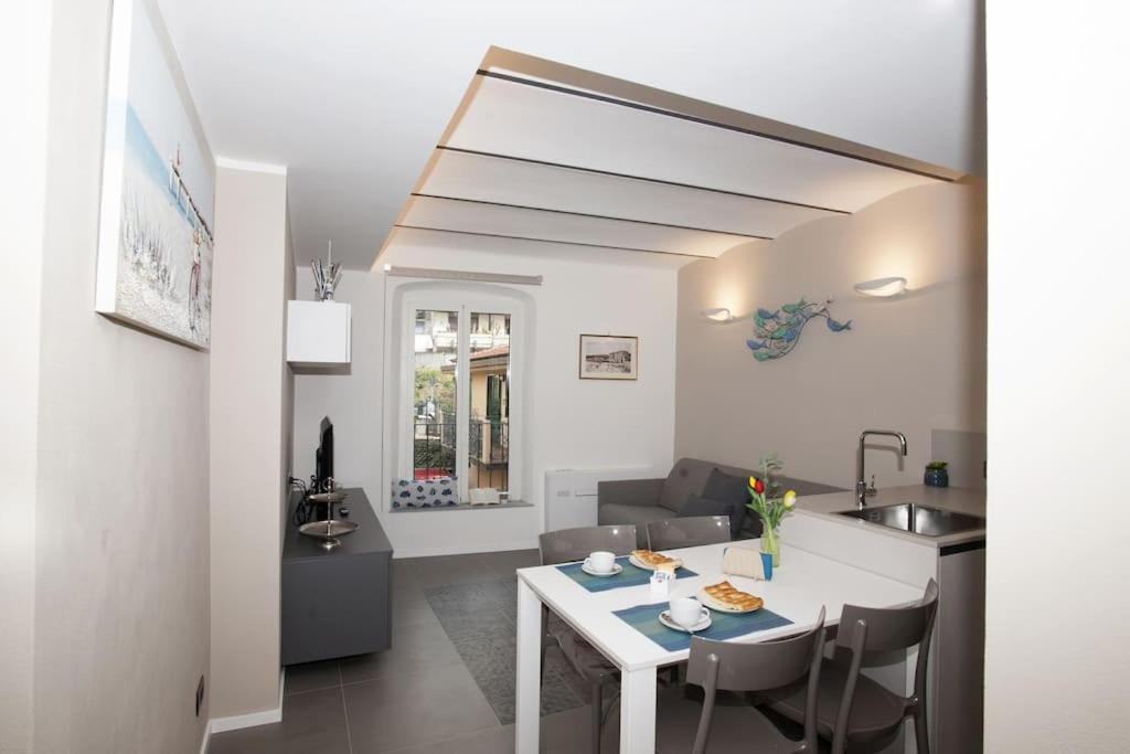 Il mare dietro l'angolo - B&B Varazze